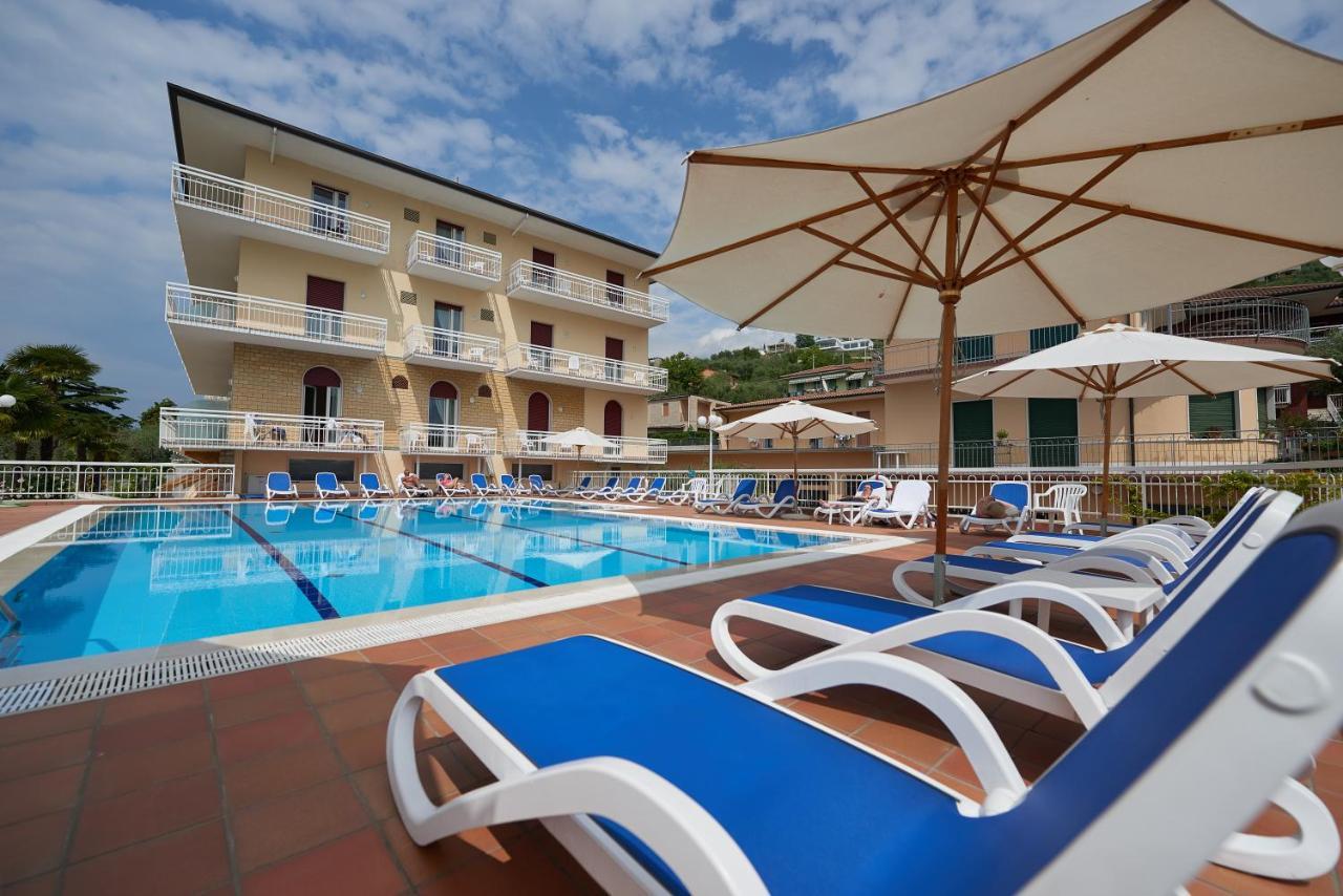 Hotel Benacus Torri Del Benaco Ngoại thất bức ảnh