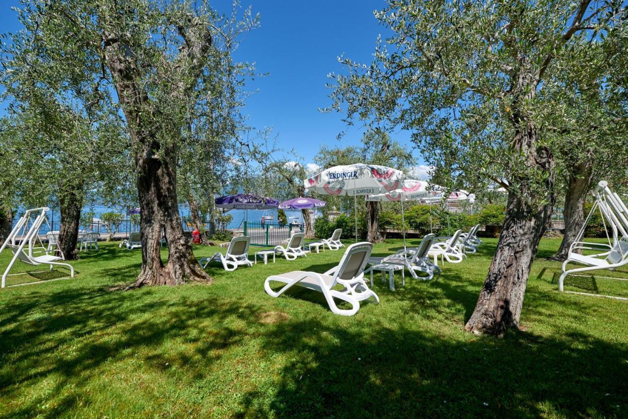 Hotel Benacus Torri Del Benaco Ngoại thất bức ảnh