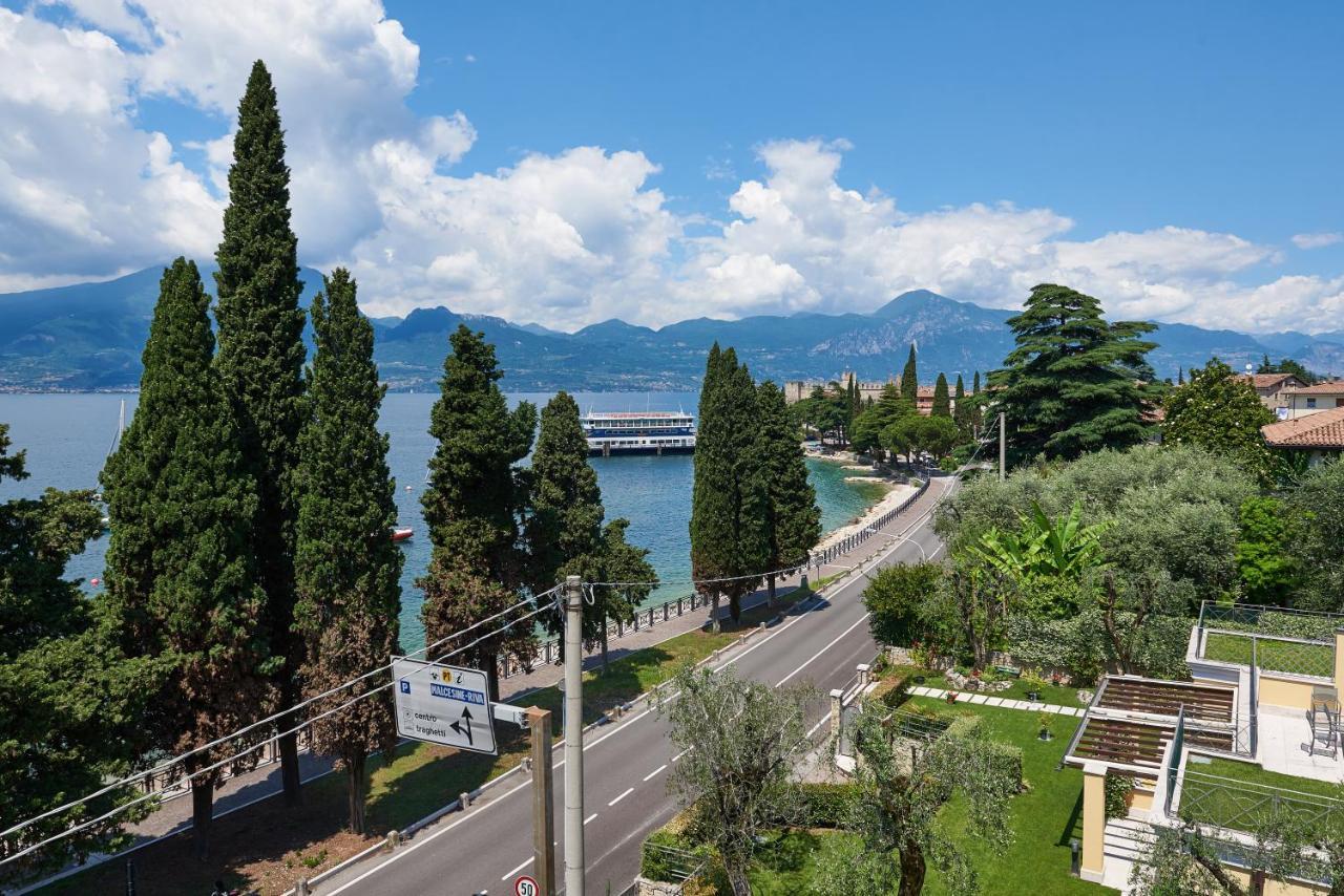 Hotel Benacus Torri Del Benaco Ngoại thất bức ảnh