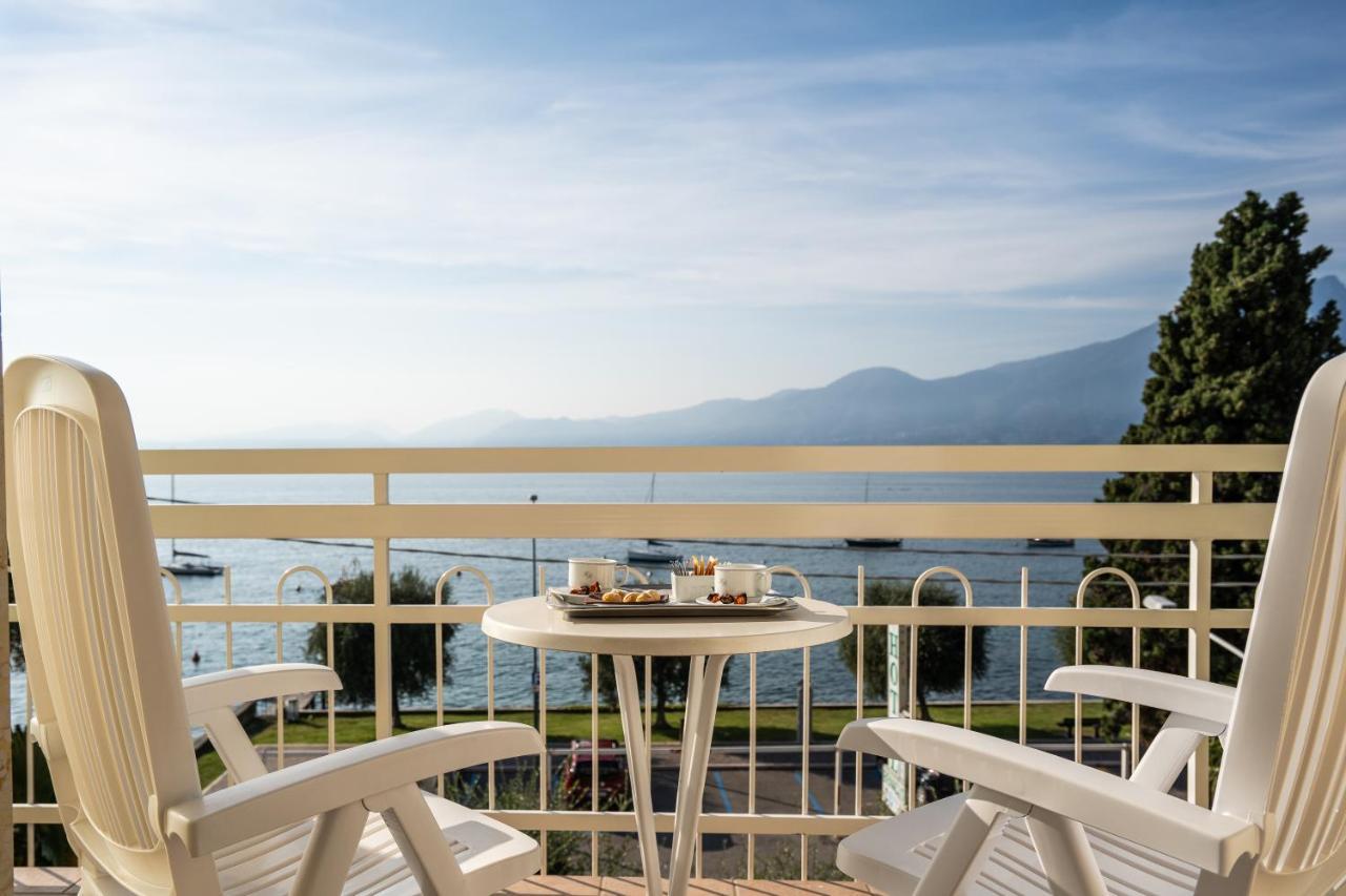 Hotel Benacus Torri Del Benaco Ngoại thất bức ảnh
