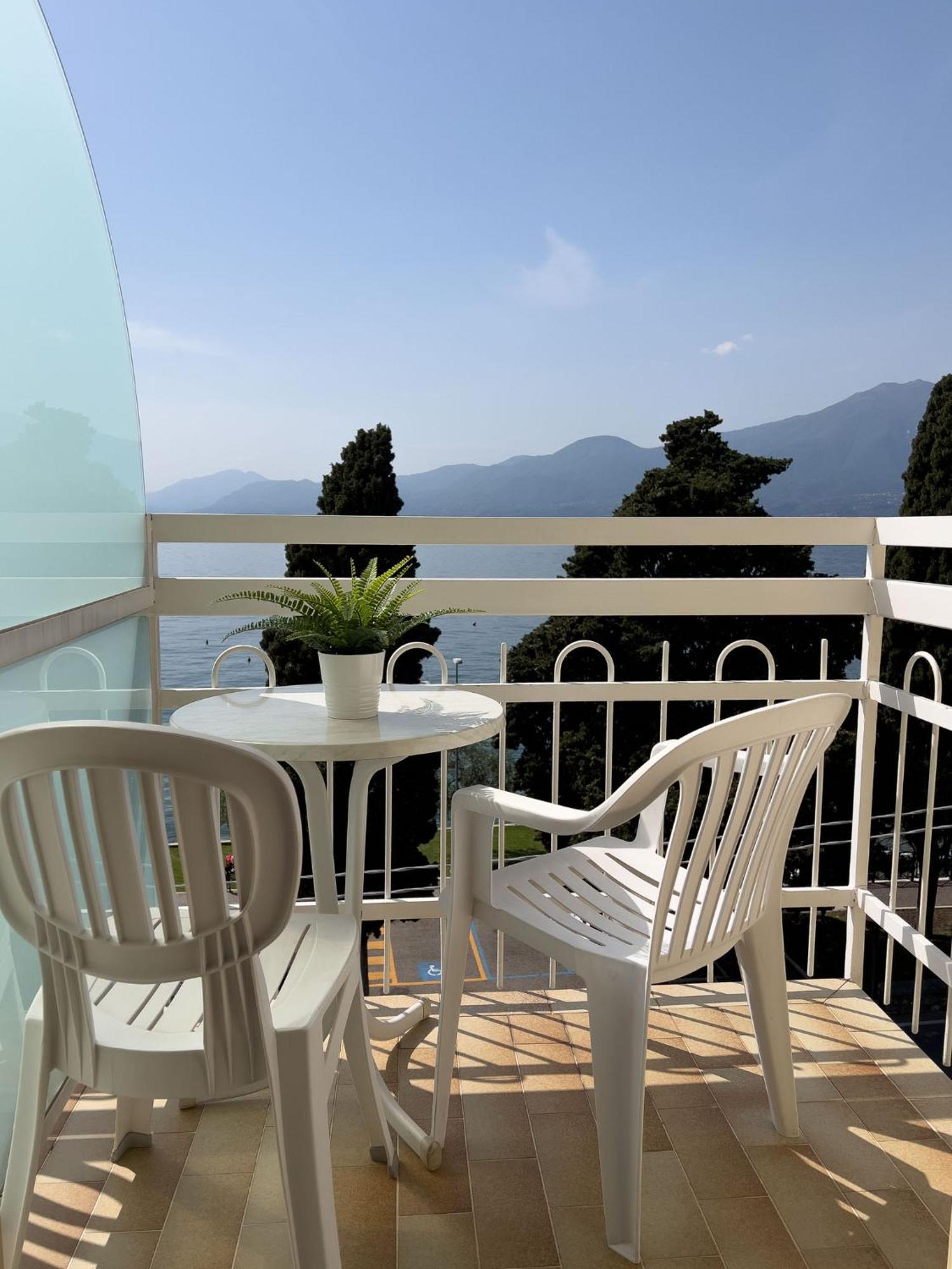 Hotel Benacus Torri Del Benaco Ngoại thất bức ảnh