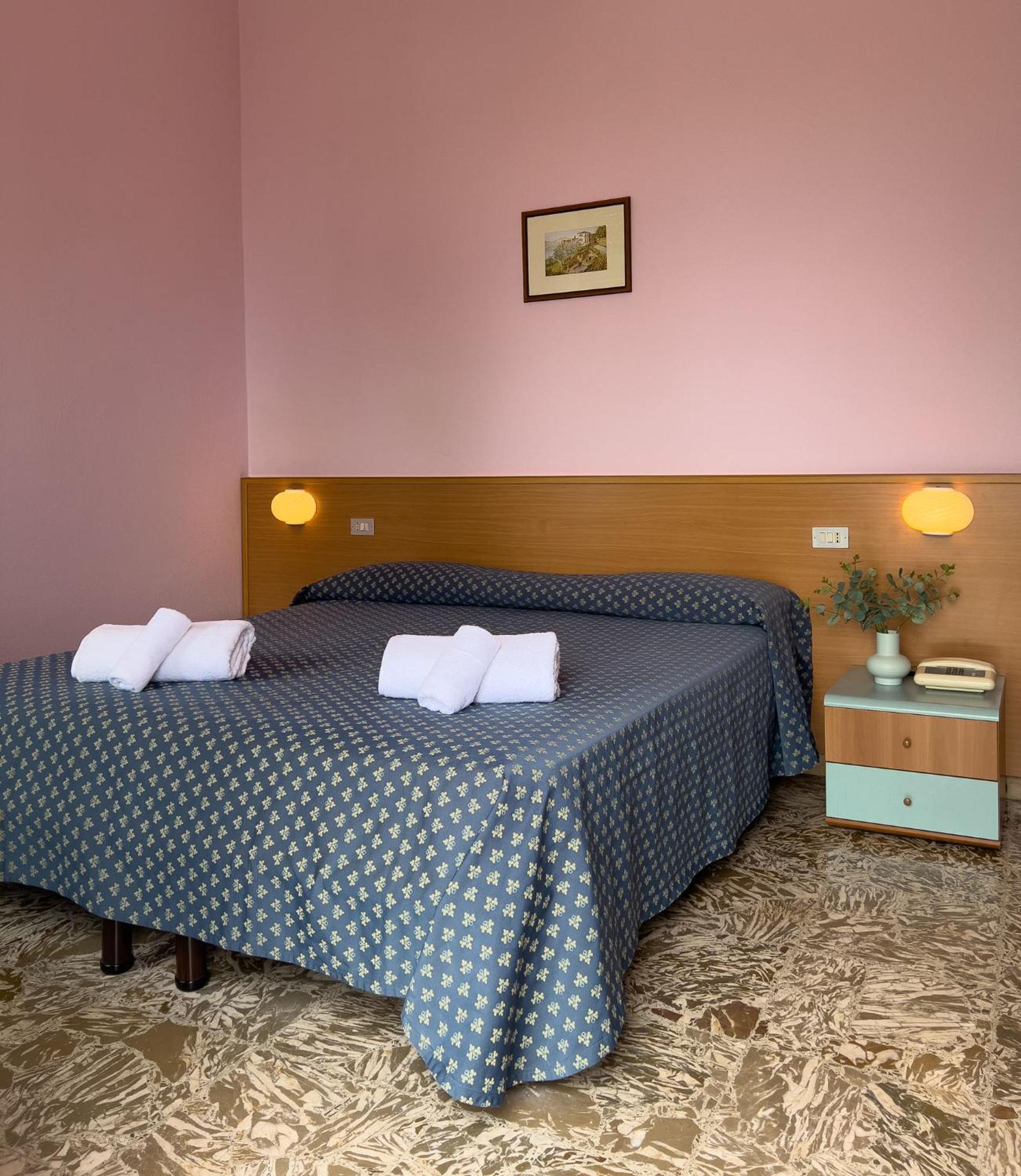 Hotel Benacus Torri Del Benaco Ngoại thất bức ảnh